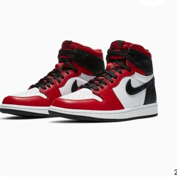 Nike Air Jordan’s, Womens 1 Retro High OG Satin Red, Size 6.5, like new! - Picture 2 of 10